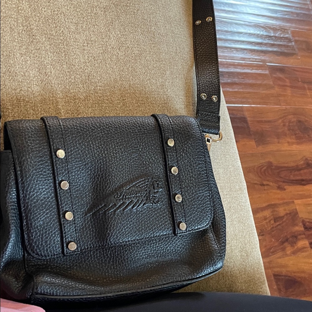 Elegant Black Leather Messenger Bag